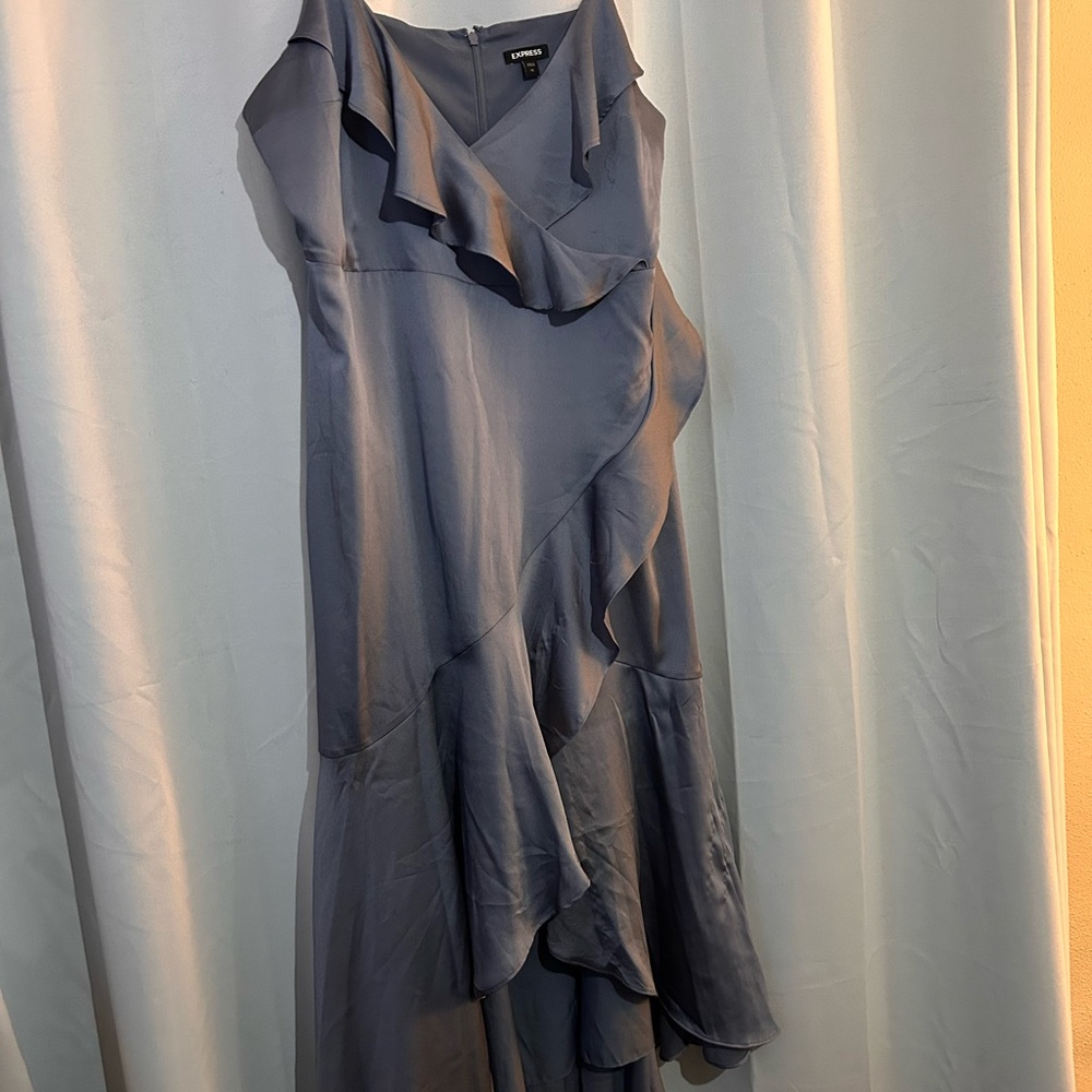 Express XL Slate Gray Ruffle Midi Dress | V-Neck Sleeveless